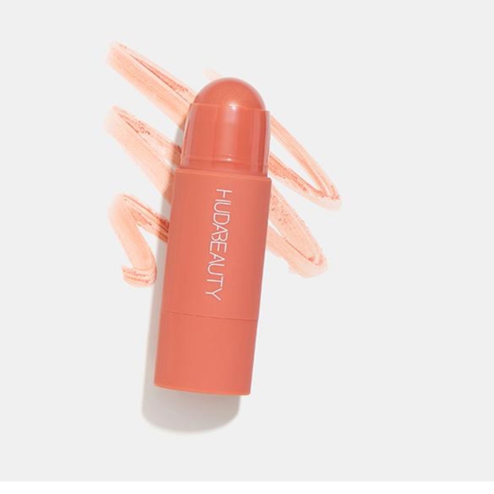 Huda Beauty Cheeky Tint